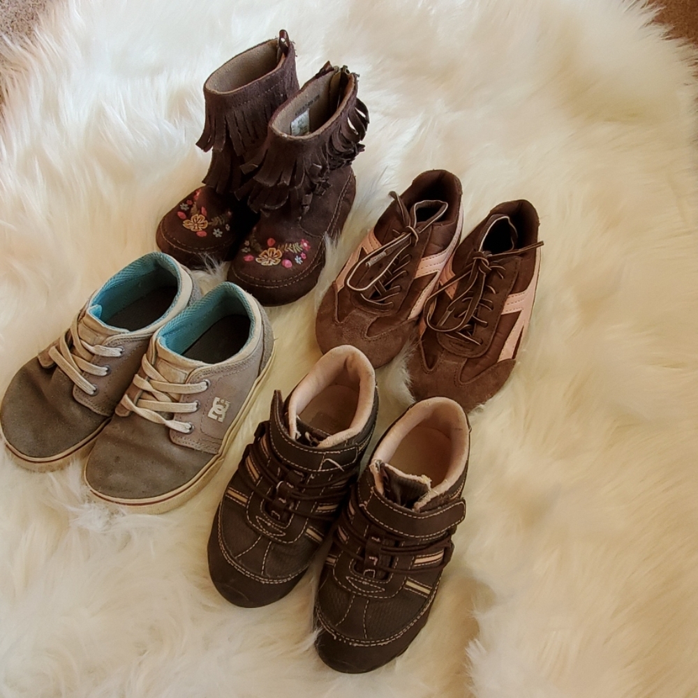 4 pair lot of toddler girls shoes